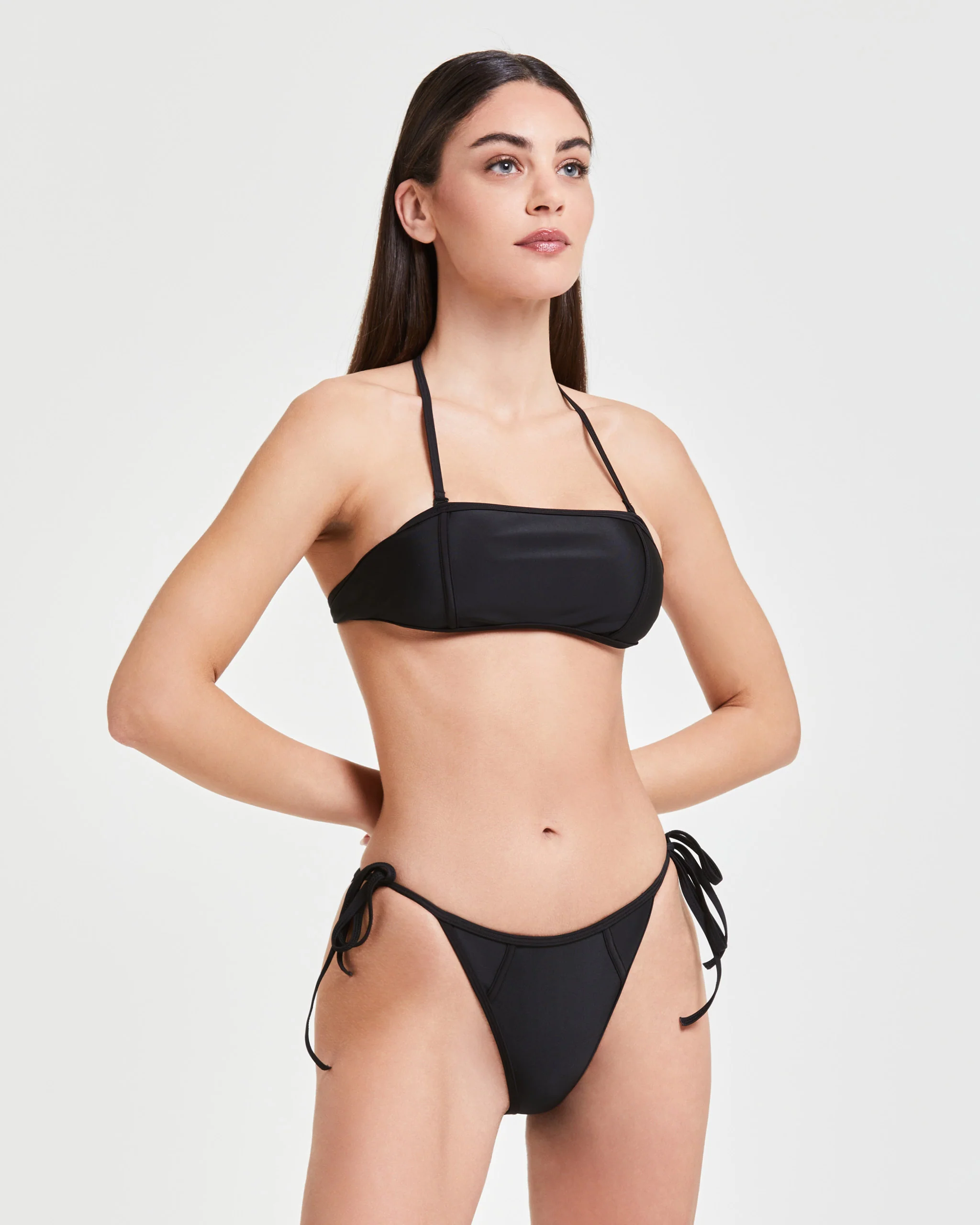Pompea x Silvian Heach slip bows - Image 3