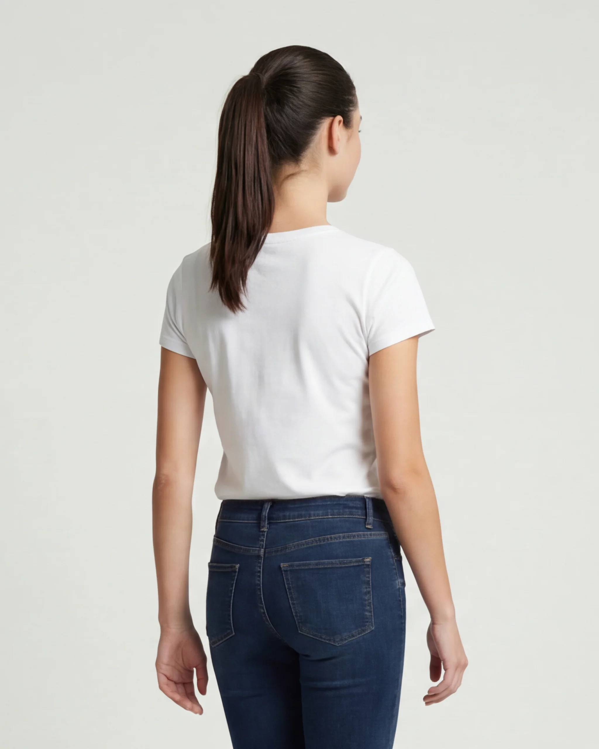 T-shirt donna "Capricorno" by Luigi Torres Cerciello - Image 3